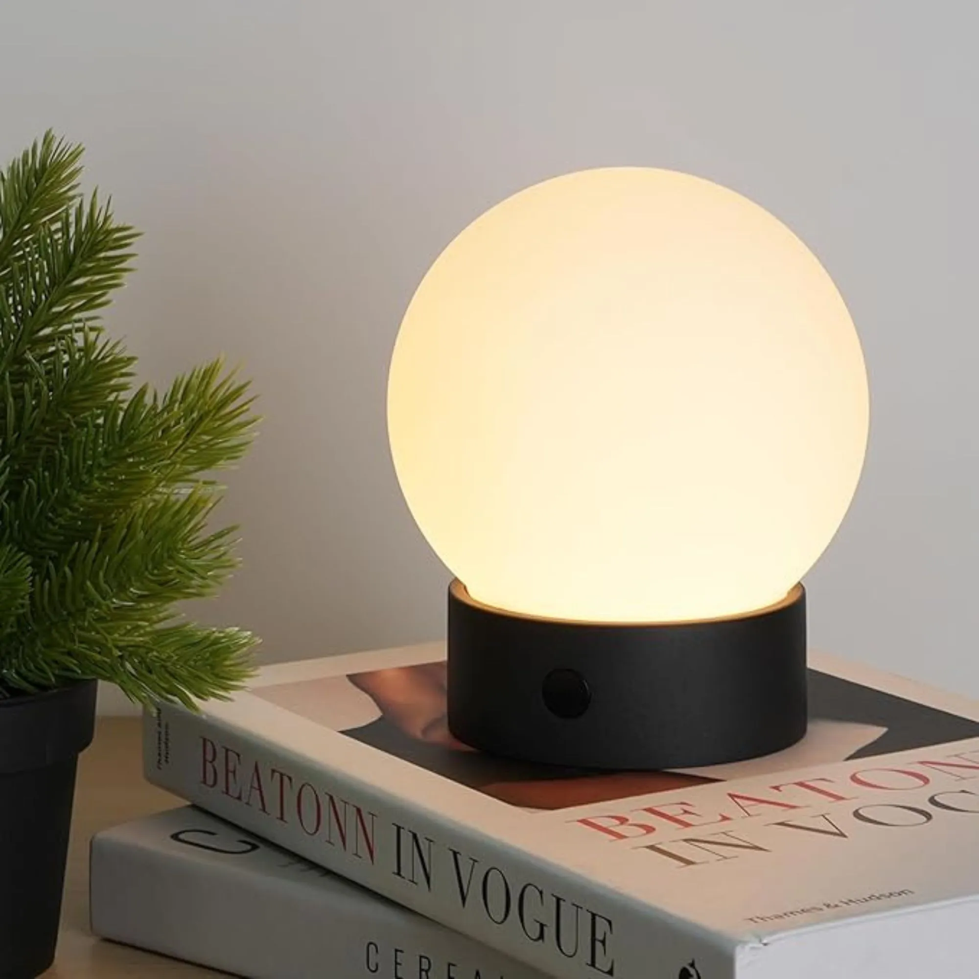 מנורת מקלחת המופעלת על סוללה' loading='lazy' title=