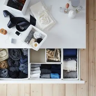 Boîtes de rangement à tiroirs SKUBB blanches d'Ikea