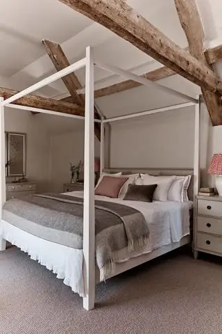 Chambre beige à Farrow & Ball