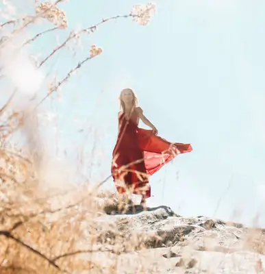 Engel Nummer 44: Entsperren der Bedeutung von Liebe und Karriere