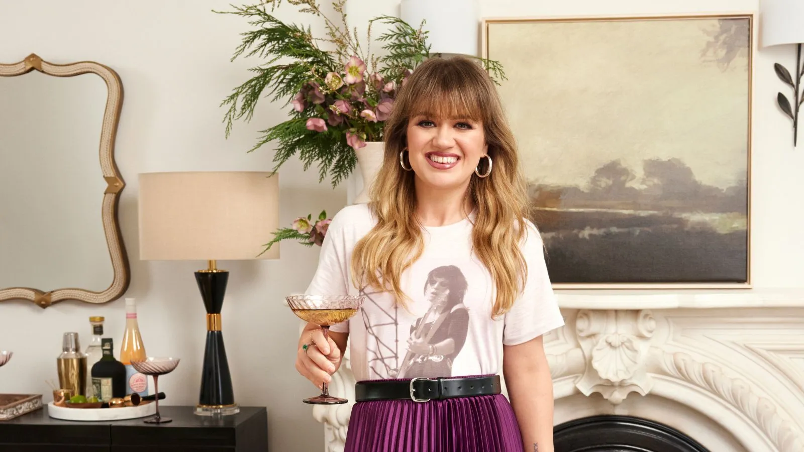 La chaise d'appoint pour petits espaces de Drew Barrymore transforme mon petit salon en un paradis de style – et elle coûte tranquillement moins de 180 $
