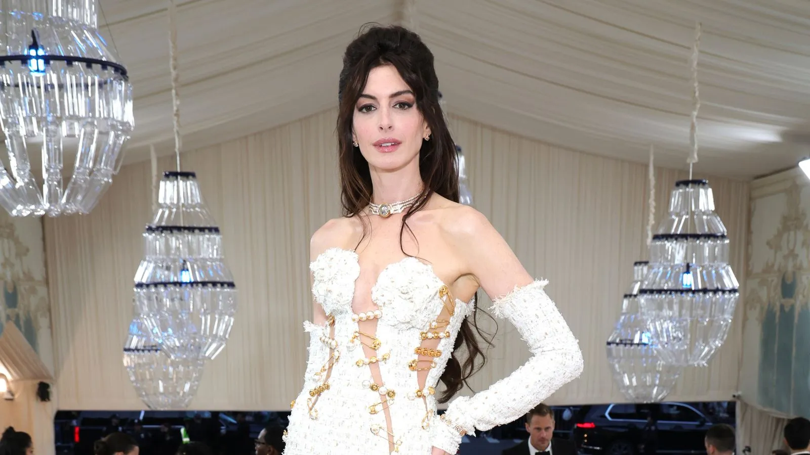 Anne Hathaway' loading='lazy' title=