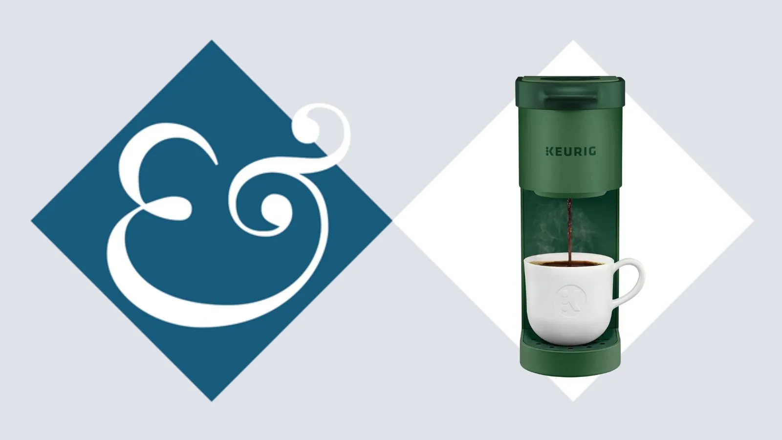 Lesný zelený kávovar s bielym hrnčekom' loading='lazy' title=