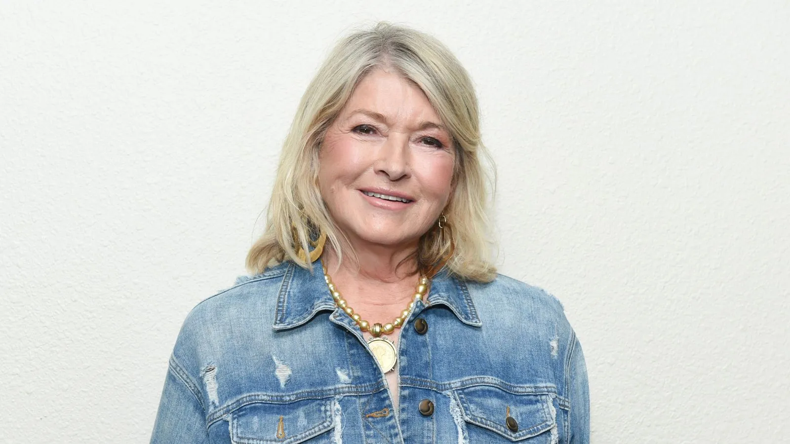 L'entrée gris-vert de Martha Stewart est sur le point de dominer les tendances de couleurs de 2026 – son effet apaisant est inégalé