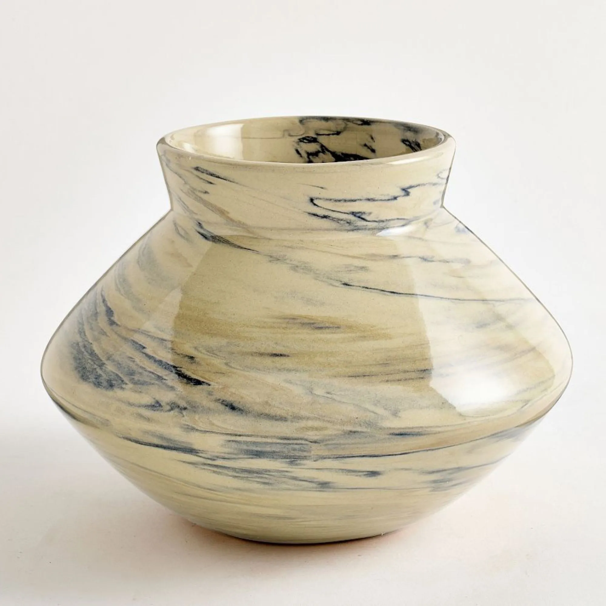 Collection de céramique marbrée fabriquée à la main' loading='lazy' title=