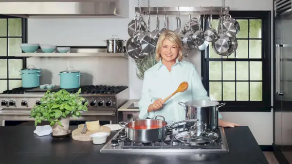 Le batteur sur socle incontournable de Martha Stewart est TOUJOURS en vente sur Amazon – mais l'accord prendra fin à tout moment