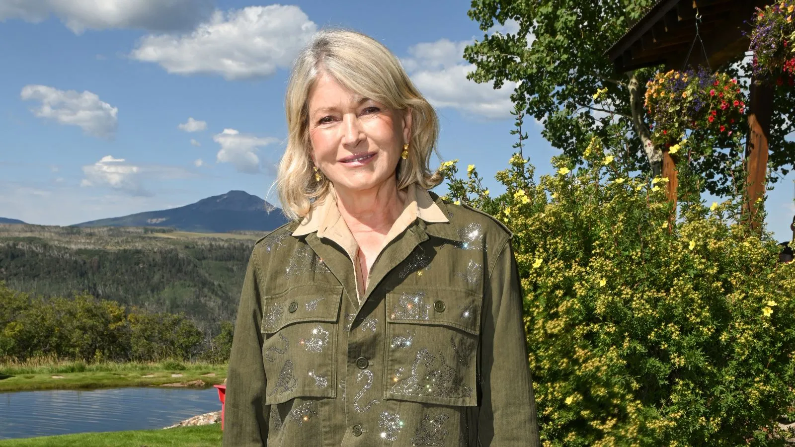 Le secret de génie de Martha Stewart pour garder les plantes tropicales en vie tout l’hiver pourrait vous surprendre – tout est question de serres DIY