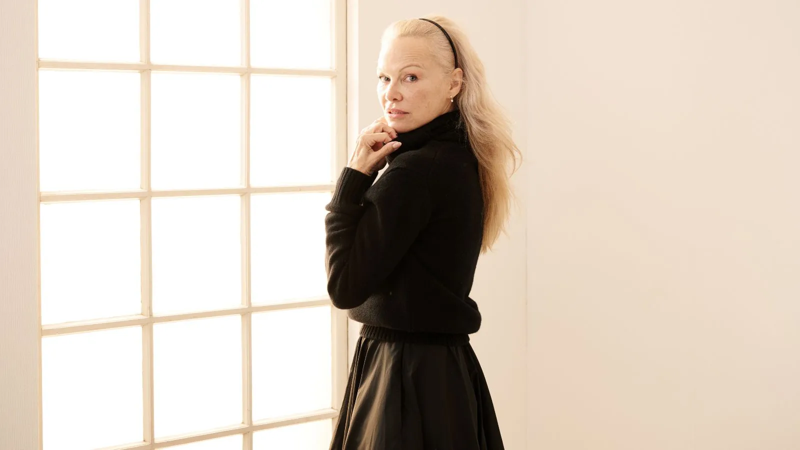 Pamela Anderson' loading='lazy' title=