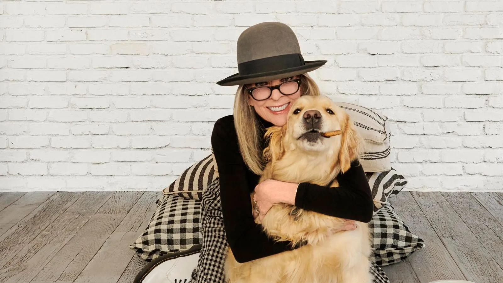 Diane Keaton avec son chien avec sa collection pour Grace Hudson' loading='lazy' title=