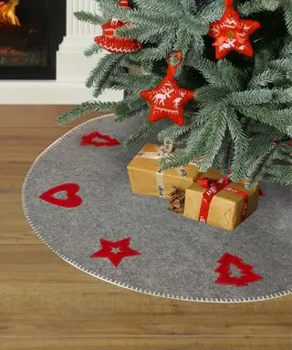 מחצלת עיגול אפור עם כוכב אדום, לב ועץ