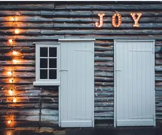 야외 크리스마스 조명 맞춤법 JOY