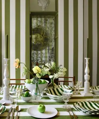 ストライプのサマーリルとビショップ