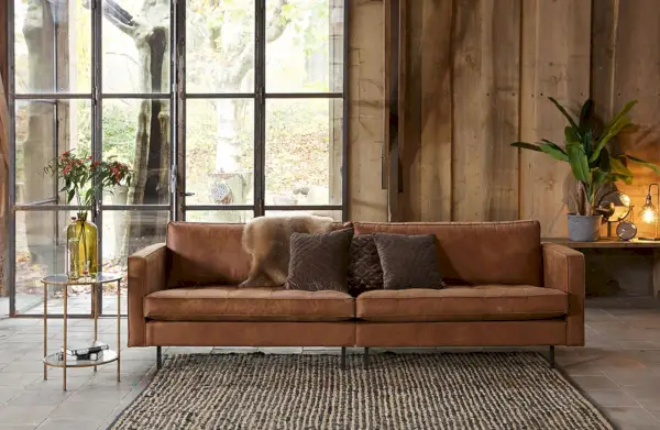 가죽에서 잉크를 제거하고 최상의 상태로 유지하는 방법