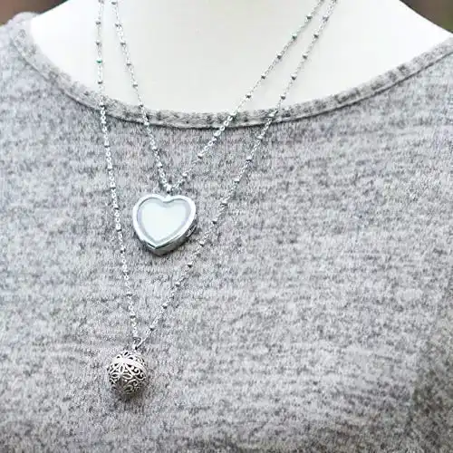 Keepsake BREAST MILK preservation kit, THREE (3) necklaces included. Easy DIY breastmilk jewelry gifts