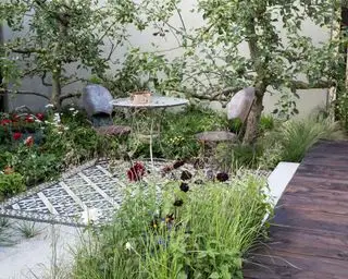 Idées de bordures de terrasse – 10 des meilleures façons d’ajouter une touche finale élégante