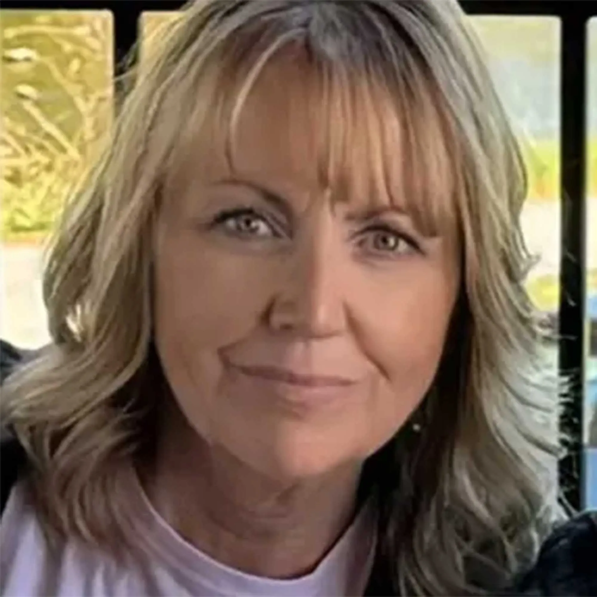 Headshot of Tammy Sons' loading='lazy' title=