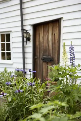 Nápady na chatovú záhradu – 32 inšpiratívnych priestorov a dispozícií