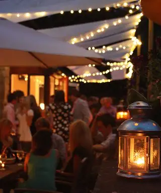 Idées d'éclairage de gazebo – 10 façons d'ajouter de l'éclat et de l'éclat