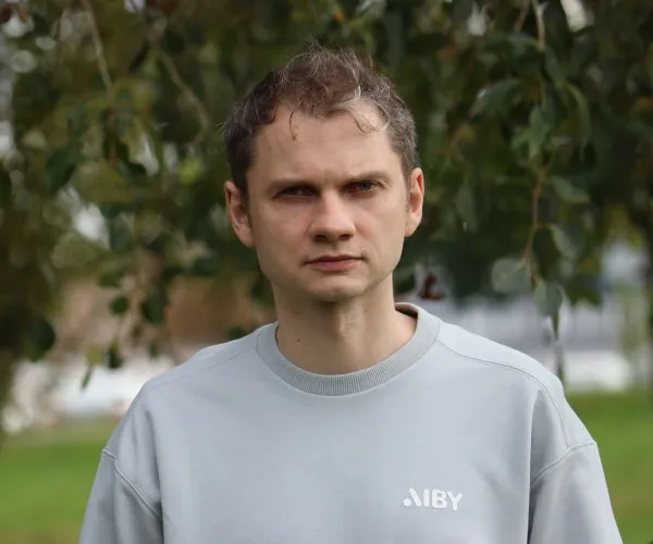 Maxim Kazakou' loading='lazy' title=