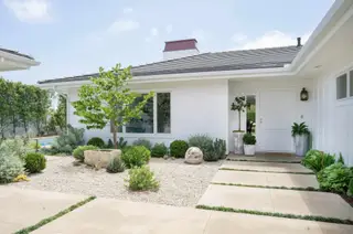 Nápady na terénne úpravy predného dvora – 20 spôsobov, ako pridať obrubník