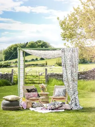 pergola temporaire avec revêtement en tissu