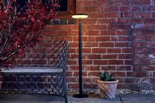 lampada da terra ricaricabile