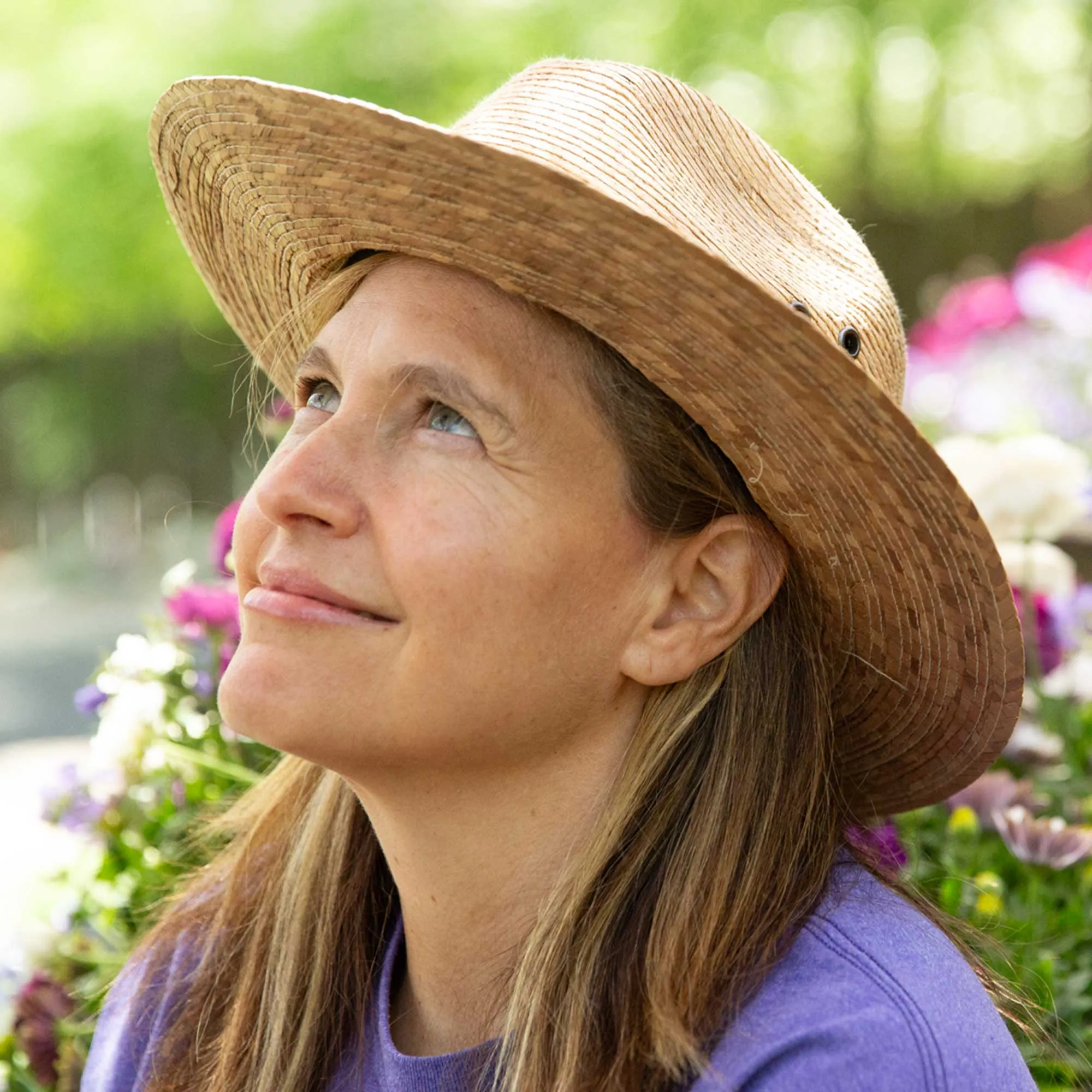 ローラ・ジャニーの顔写真' loading='lazy' title=