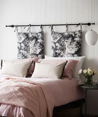 Plafonnier chambre avec petite suspension blanche