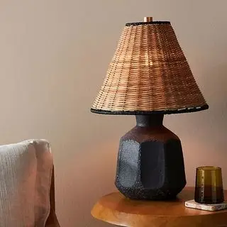Anthropologie bordlampe