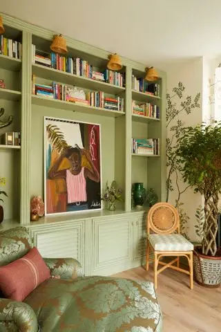 Construire des étagères vert pastel