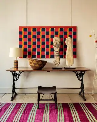 Table console par Adam Bray