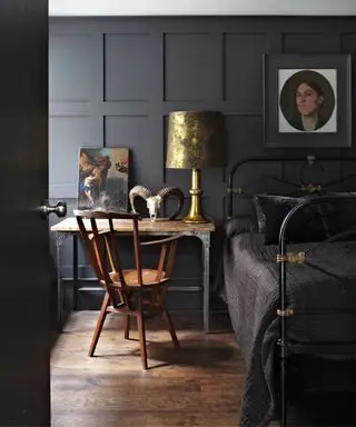 고딕 스타일의 침실