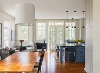 Comment puis-je rendre une petite maison chère ? 11 astuces d'experts en décoration d'intérieur