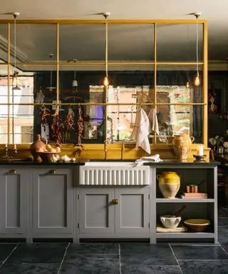 Jakie kolory pasują do ciemnej szarości? 7 sposobów na udane połączenie tego popularnego koloru