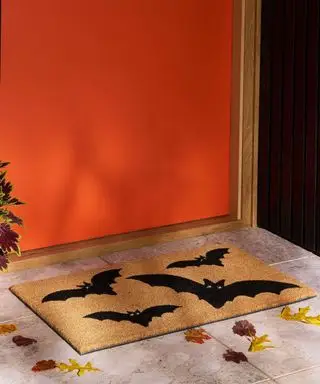 Fledermaus-Fußmatte aus Westulme