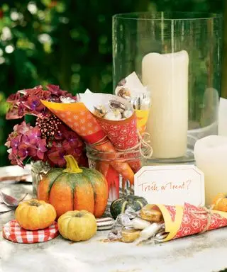 Halloween-Tischdekoration