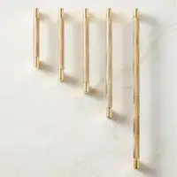 Quincaillerie en laiton