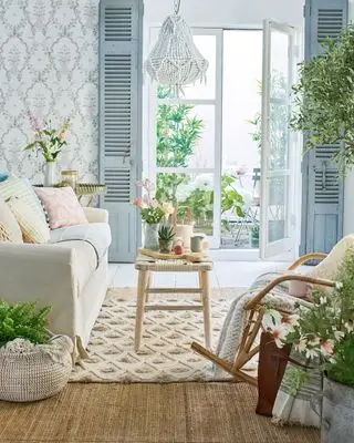 Soggiorno country in stile francese