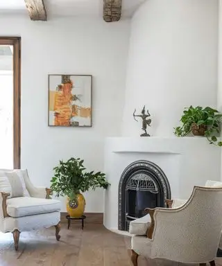 Chimenea curva de estilo renacimiento español