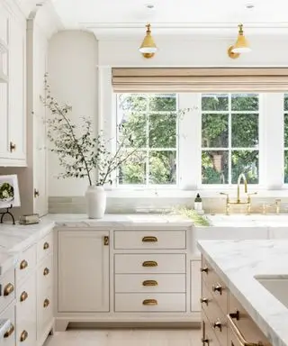 Kjøkken malt i Benjamin Moore Edgecomb Grey