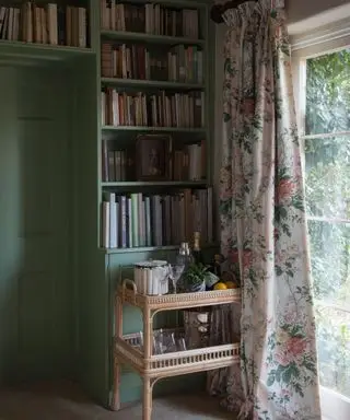 Idées de petites bibliothèques personnelles – 10 solutions créatives pour les espaces compacts