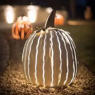 calabaza de halloween de metal blanco