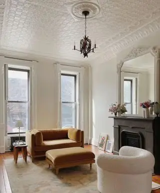 Salon blanc peint en Harvest Moon par Canvas