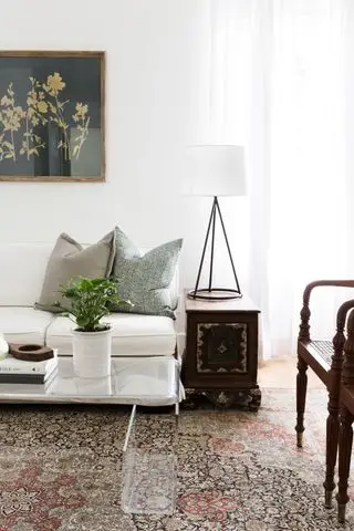 7 ideas modernas de salas de estar de granja para un diseño clásico que tiene la sensación perfecta de estar habitado