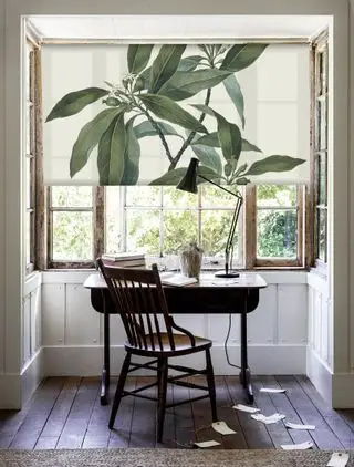 Bureau à domicile avec store fonctionnel