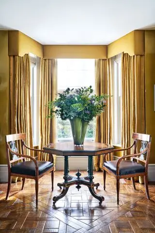 베이 창 아이디어 – 블라인드, 커튼, 셔터로 베이를 장식하는 10가지 방법