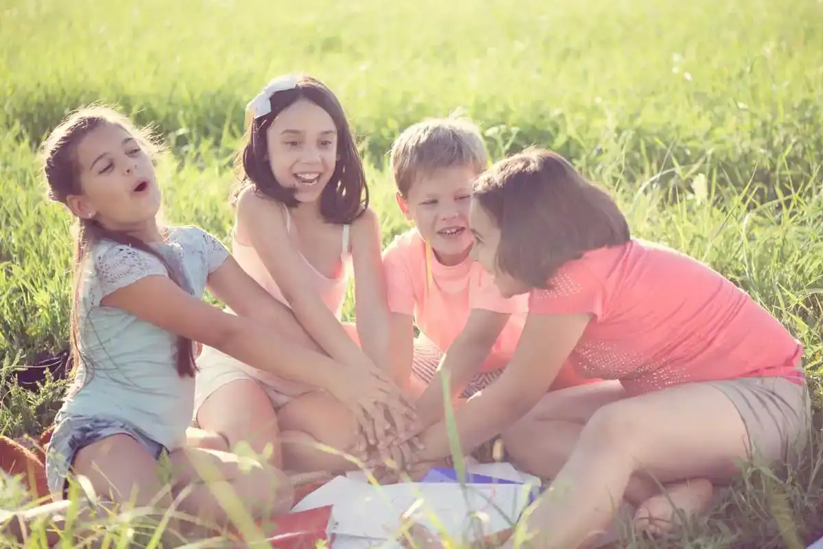 Teach Your Kids to Treat Others Well