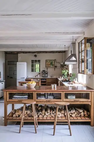 Cuisine en U en bois