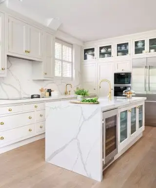 cuisine blanche avec parquet