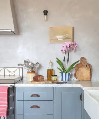 Armoires basses bleues